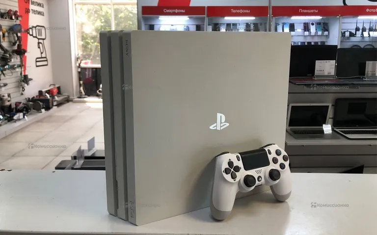 Приставка PlayStation 4 Pro 1TB
