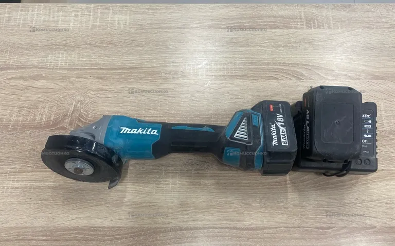 Ушм Акамуляторная  Makita реп MT1205