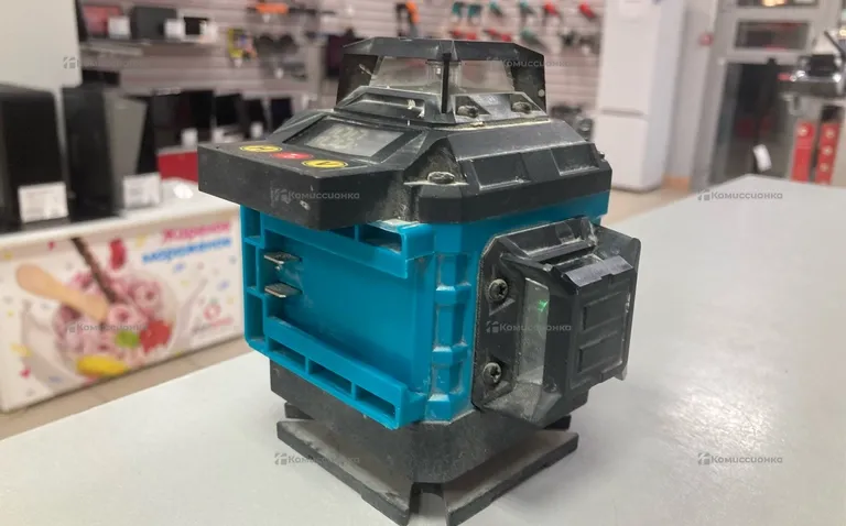 Лазерный уровень Makita Реплика