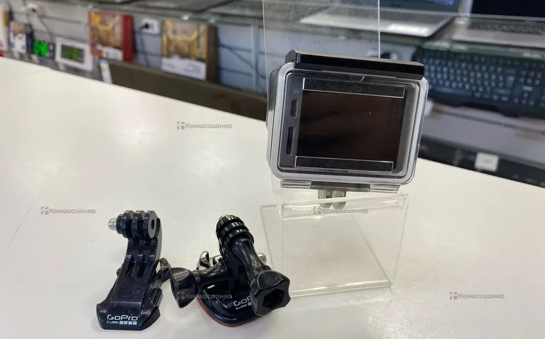 GoPro Hero + LCD