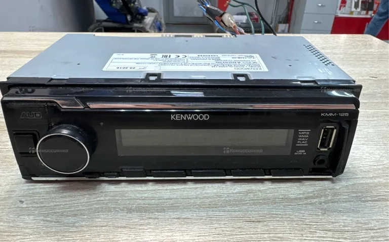 Автомагнитола Kenwood KMM-125