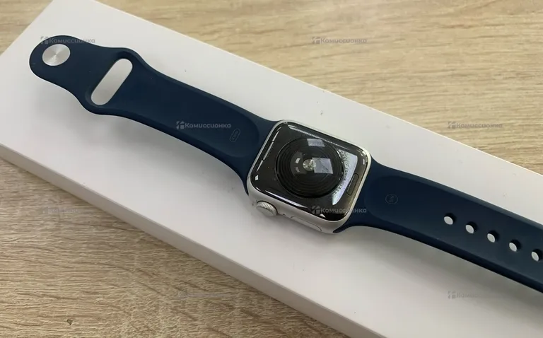 Часы  Apple Watch SE 40MM