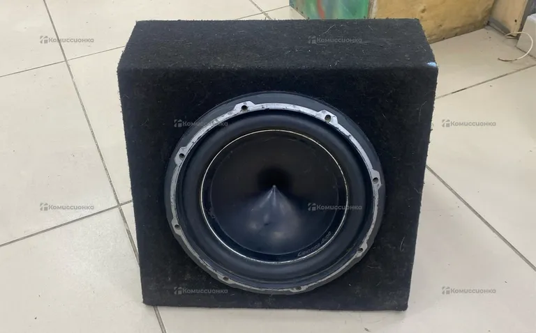 Сабвуфер  Lightning Audio