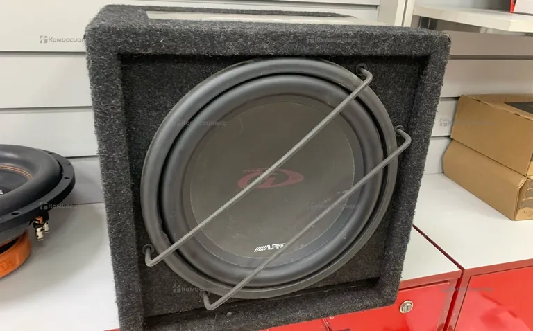 Сабвуфер Alpine SBG-1244BR
