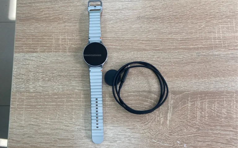 Часы Samsung Galaxy Watch 7 44mm