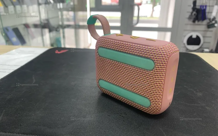 Колонка  JBL Go 4