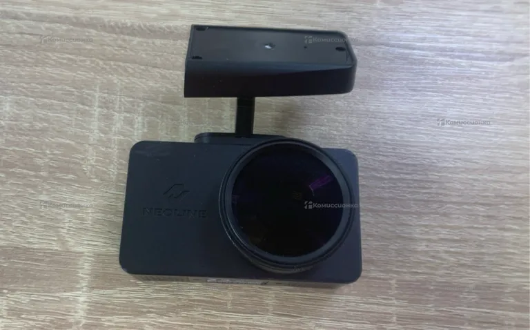 Видео регистратор Neoline G-Tech X74