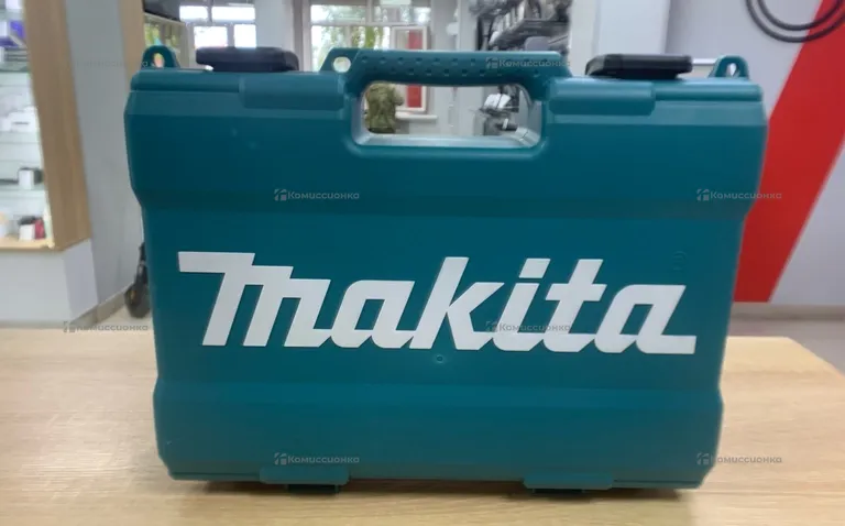 Ударный гайковерт Makita TW160D