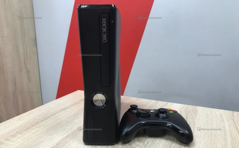 Приставка Xbox 360s (без жесткого диска)