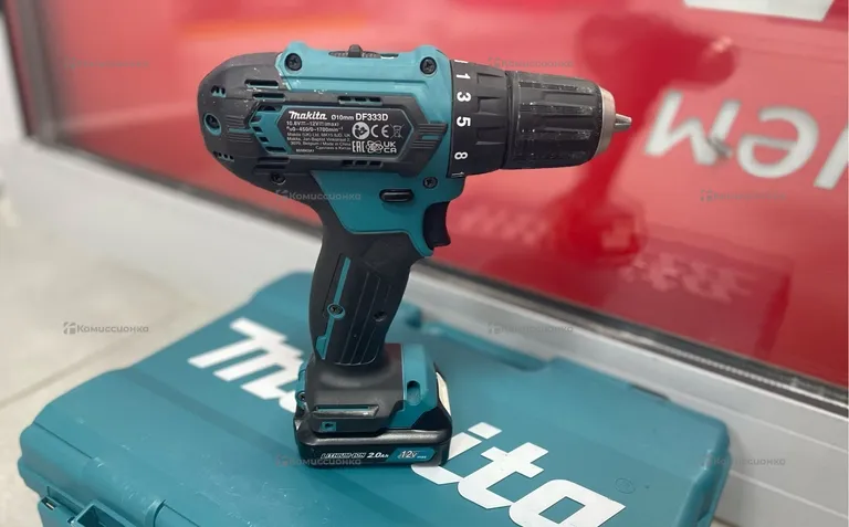 Дрель-Шуруповерт Makita DF333D