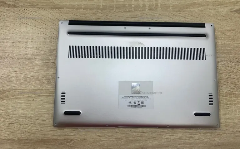 Ноутбук  Huawei matebook D16