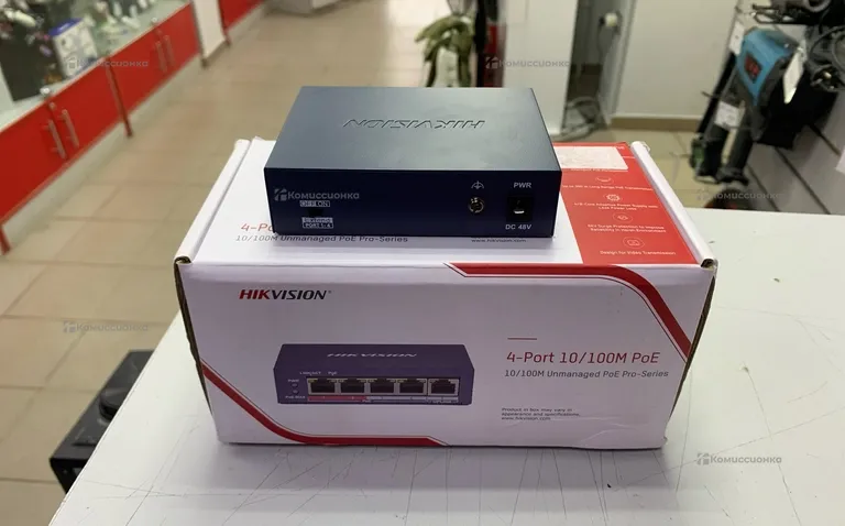комутатор HikVision 4 10/100M PoE