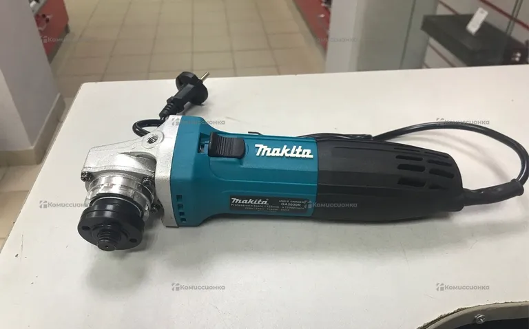 MAKITA SU-5030
