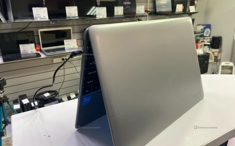 Ноутбук Chuwi Celeron n4020/8gb/250ssd