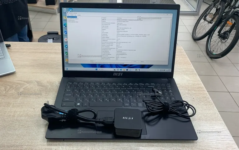Ноутбук  MSI Modern 15 B11M
