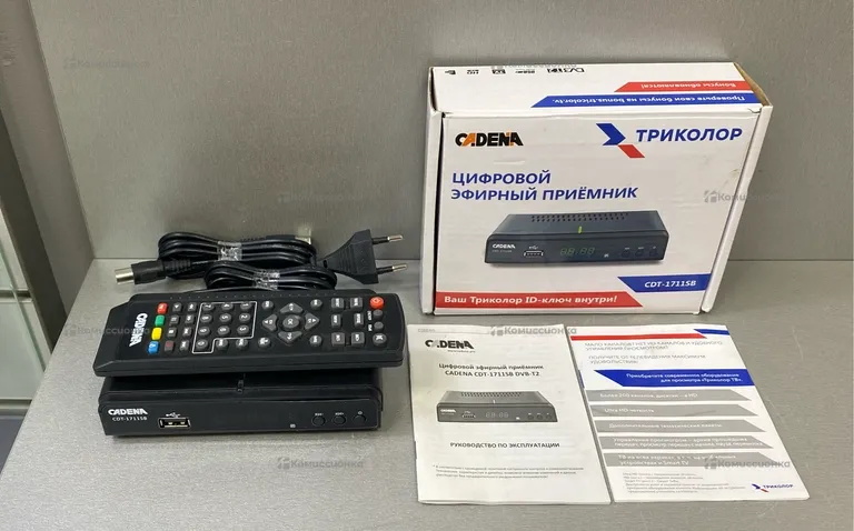 Цифровая ТВ приставка Cadena