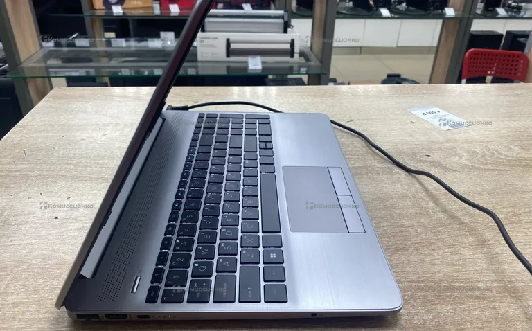 Ноутбук  HP TPN C139