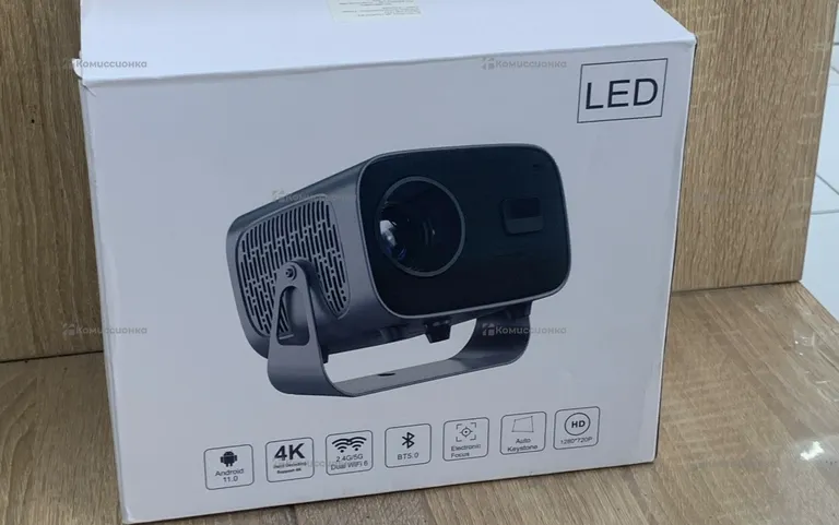 Проектор  Led