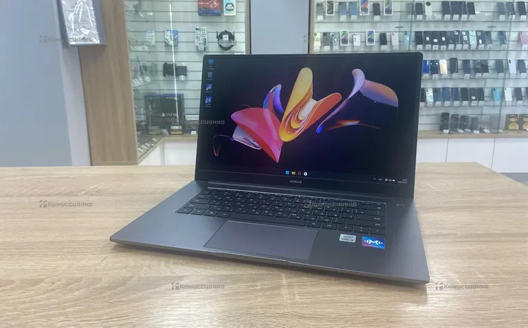 Ноутбук  Honor MagicBook 15 8/512