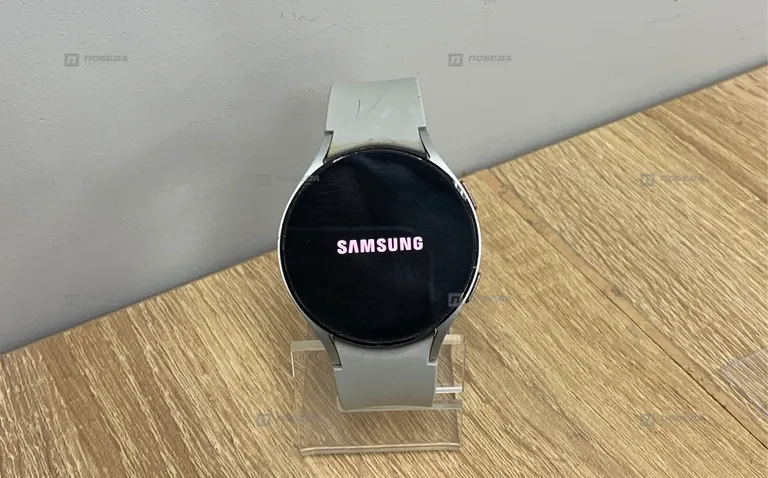 Умные часы Samsung Galaxy Watch 4 44mm