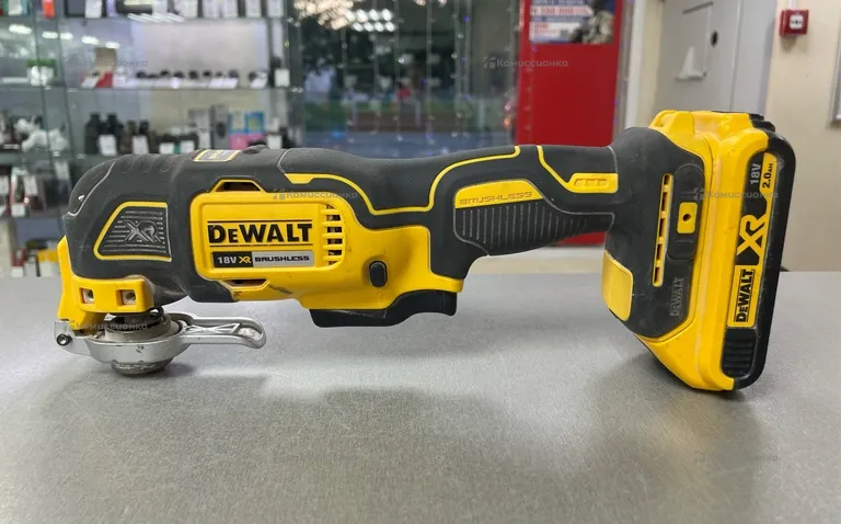 Реноватор аккумуляторный Dewalt DCS355