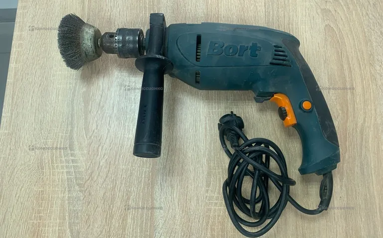 Дрель Bort bsm 820n