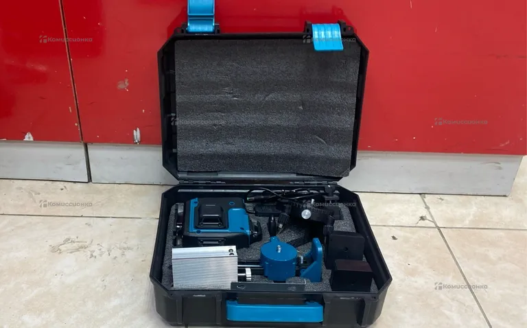 Лазерный уровень Makita 4D