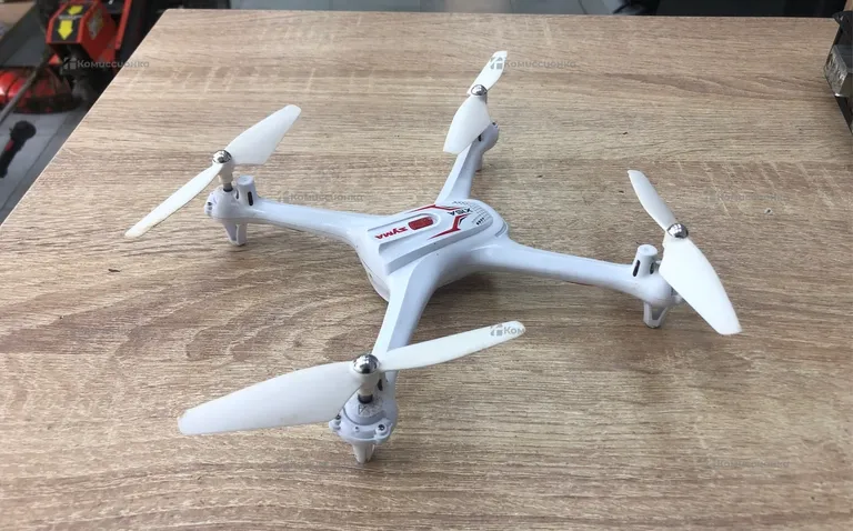 Квадрокоптер Syma
