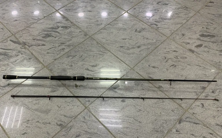 Спиннинг invict 15-60g 260см