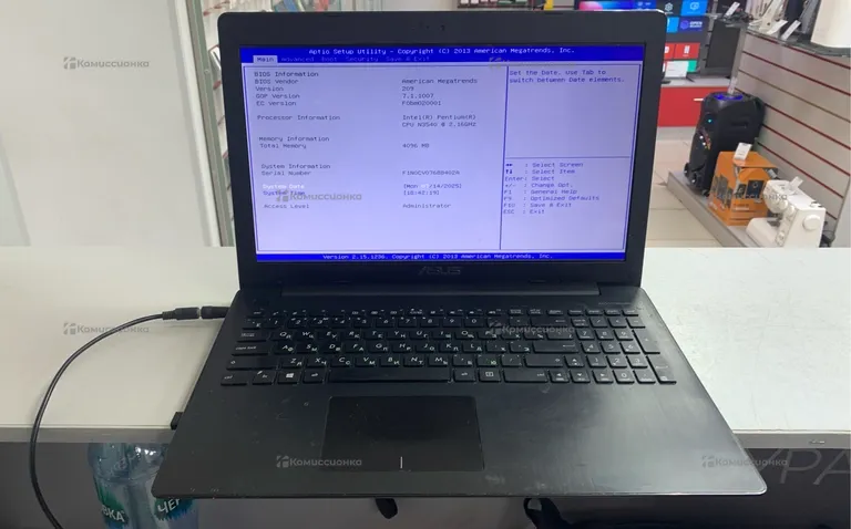 Ноутбук  Asus