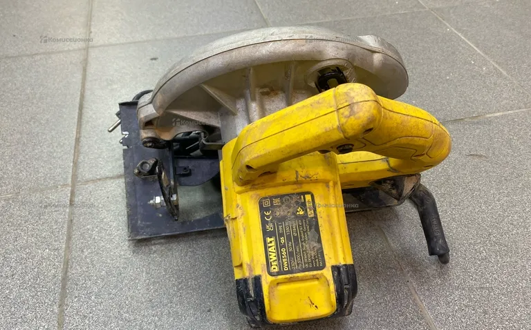 Дисковая пила dewalt DWE560