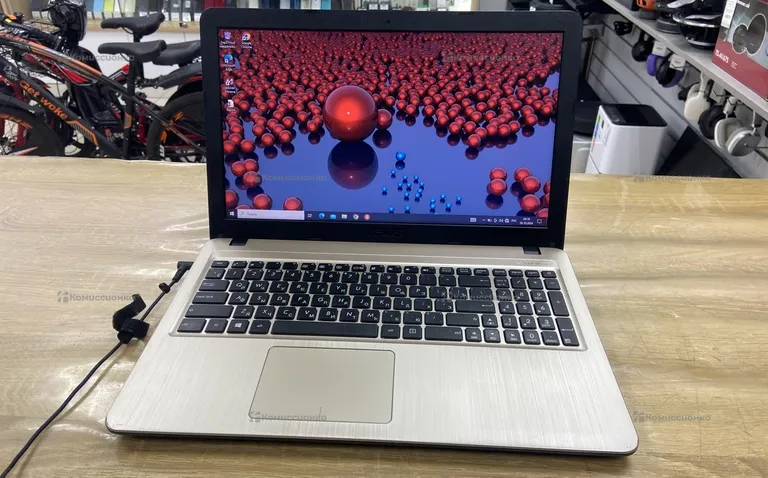 Ноутбук  Acer a517