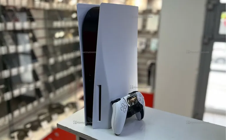 Приставка PS5 ( с дисководом)