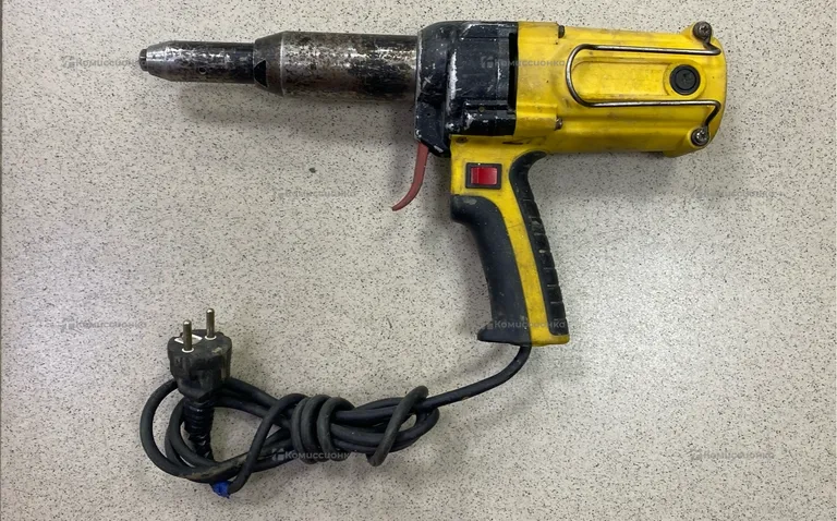Электрический заклепочник Absolut SKytools SK1008