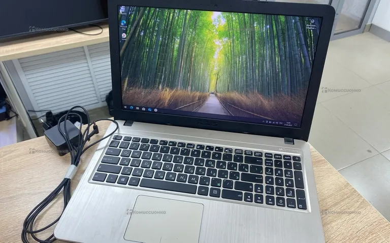 Ноутбук Asus X540NA