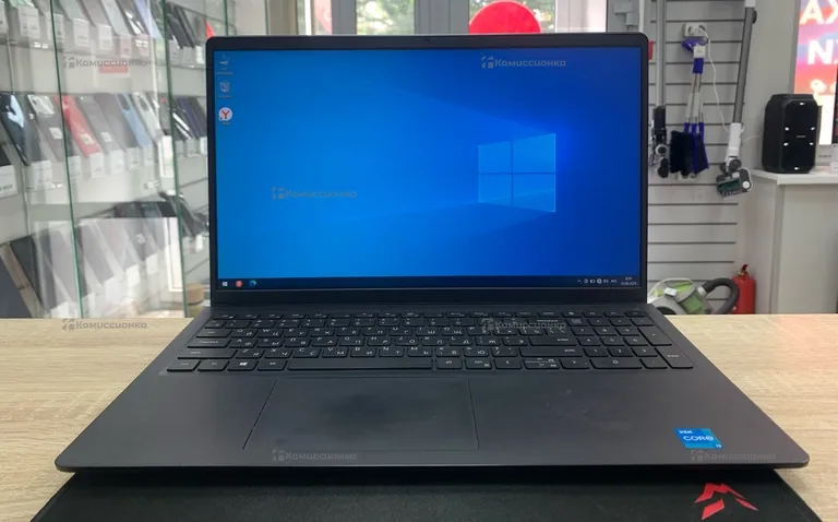Ноутбук DELL Intel Core i3-1115G4