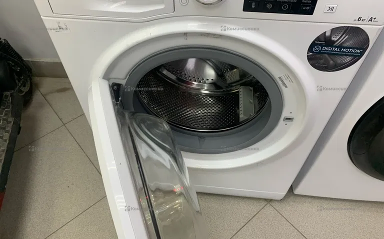 Стиральная машина  hotpoint ariston rst 601