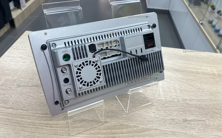Магнитола TOPWAY TS10 PRO 4/32 c экраном