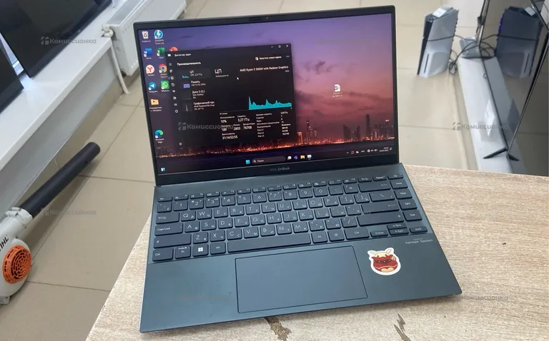 Ноутбук AsusZenBook R5 5600H 8/512GB