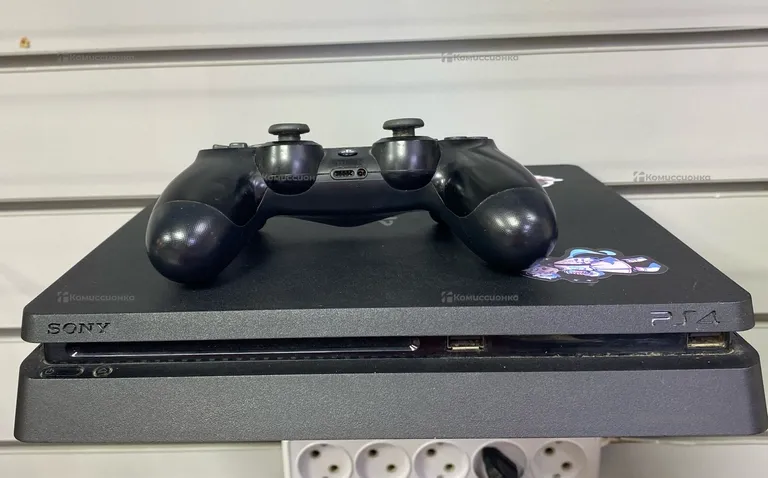Приставка Sony Plastation 4 Slim 500gb