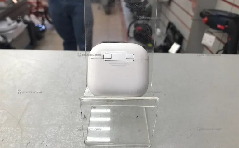 Наушники  Airpods 4