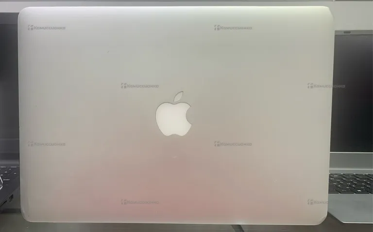 Ноутбук aplle macbook air 13
