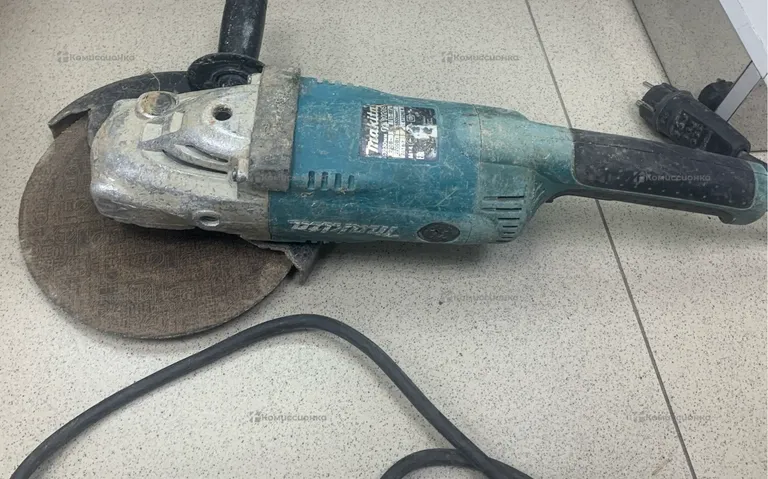 УШМ Makita A9020S