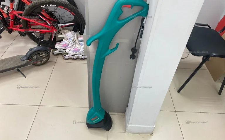 Триммер Bosch Easytrim