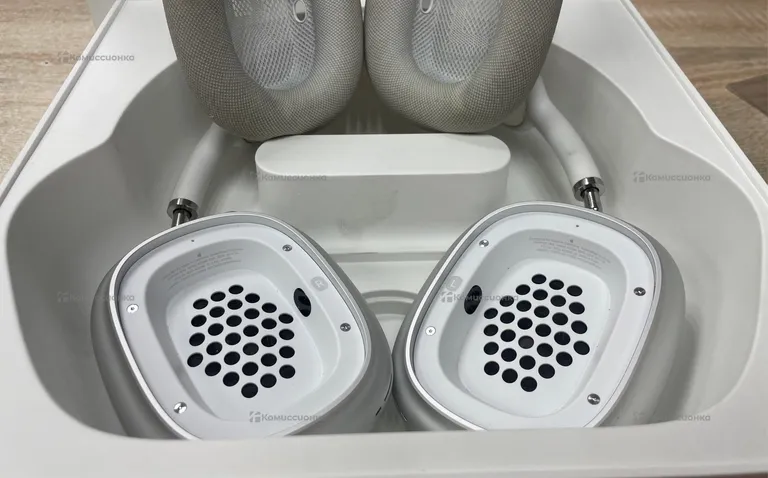 Наушники  air pods max