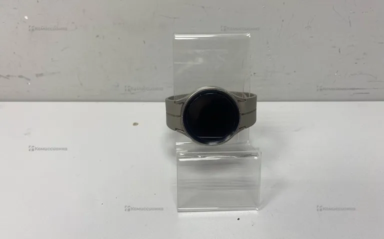 Часы  Samsung Galaxy watch 5 pro