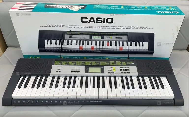 Синтезатор Casio LK-135