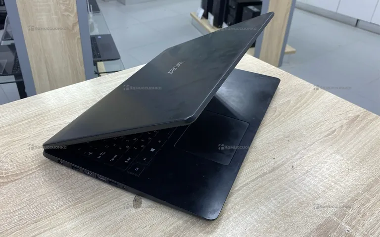 Ноутбук  acer ryzen 5 3500u