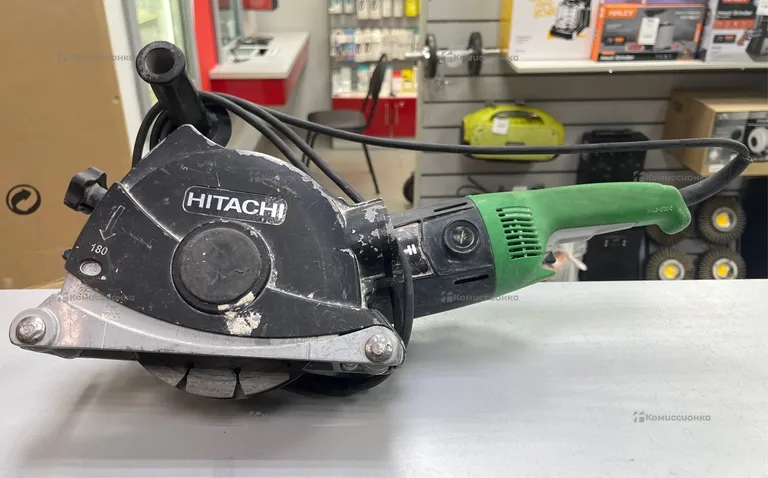 Штроборез Hitachi CM7MRU