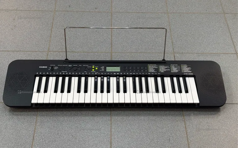Синтезатор Casio CTK-240